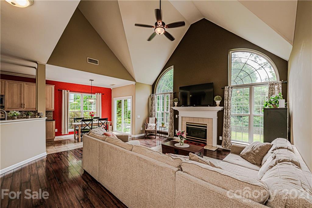 709 Clearbrook Road Matthews, NC 28105 - Photo 12 of 35 Gallery Image 12