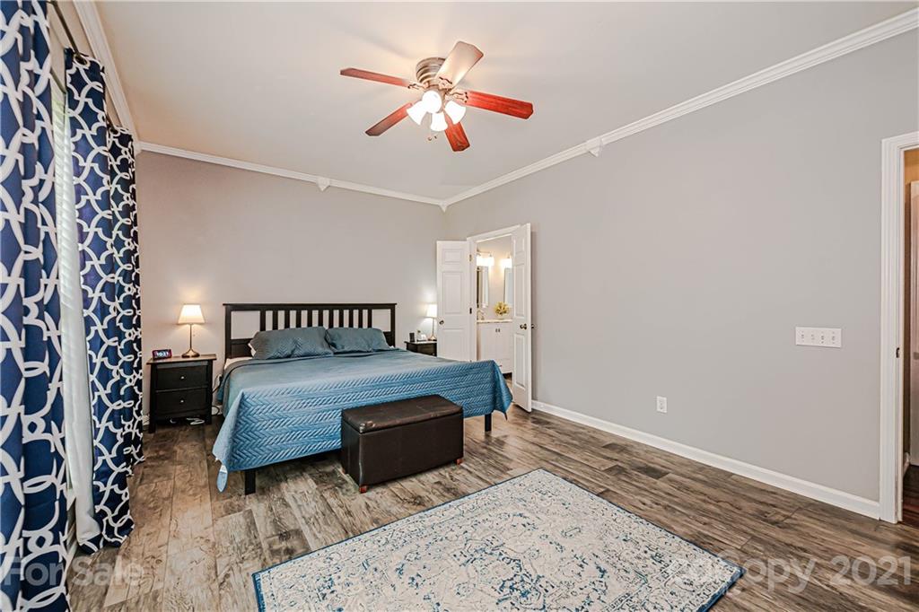 709 Clearbrook Road Matthews, NC 28105 - Photo 18 of 35 Gallery Image 18