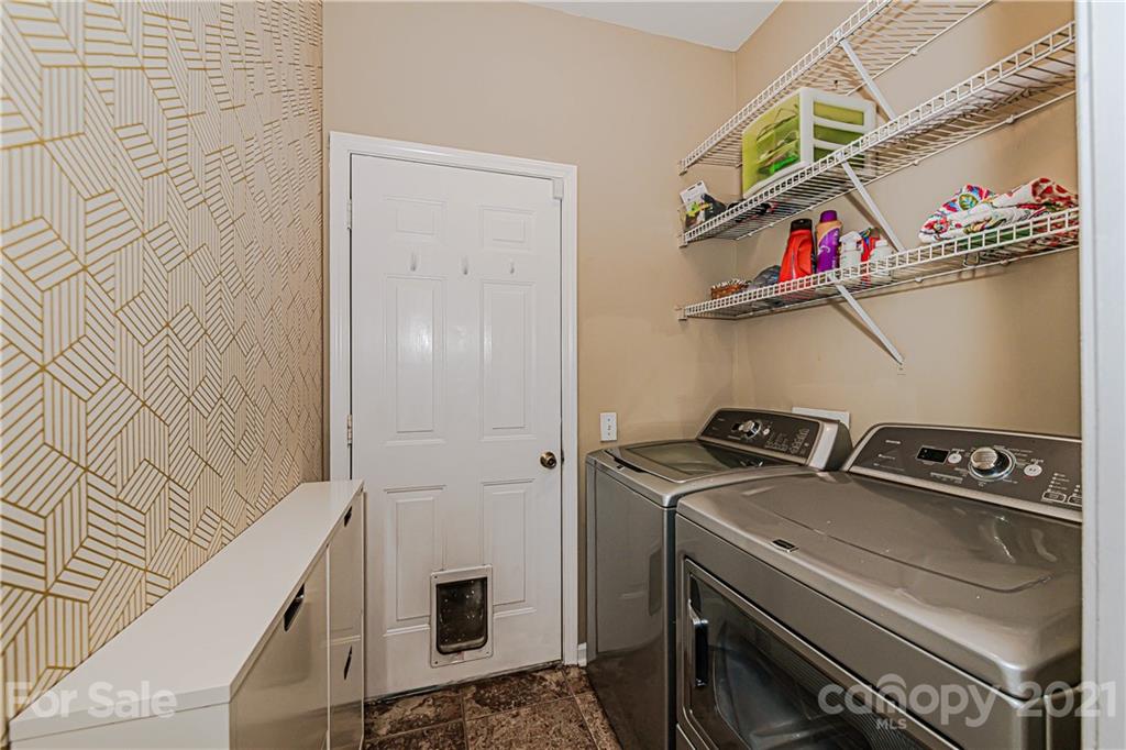 709 Clearbrook Road Matthews, NC 28105 - Photo 21 of 35 Gallery Image 21