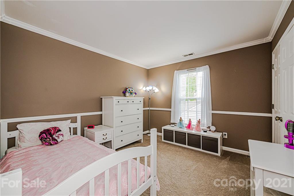 709 Clearbrook Road Matthews, NC 28105 - Photo 26 of 35 Gallery Image 26