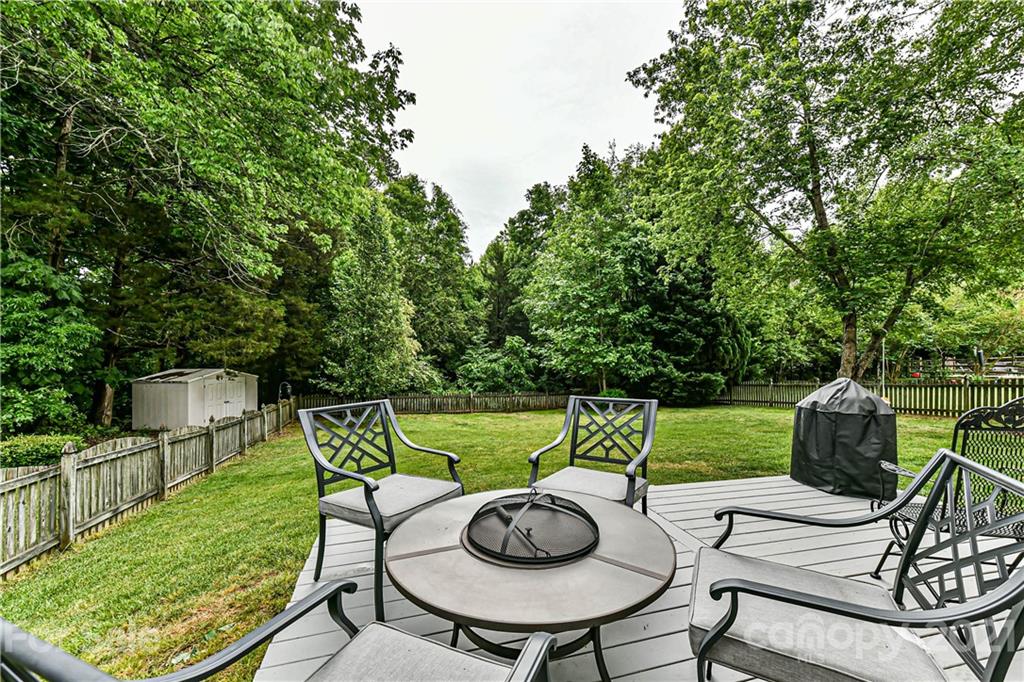 709 Clearbrook Road Matthews, NC 28105 - Photo 31 of 35 Gallery Image 31