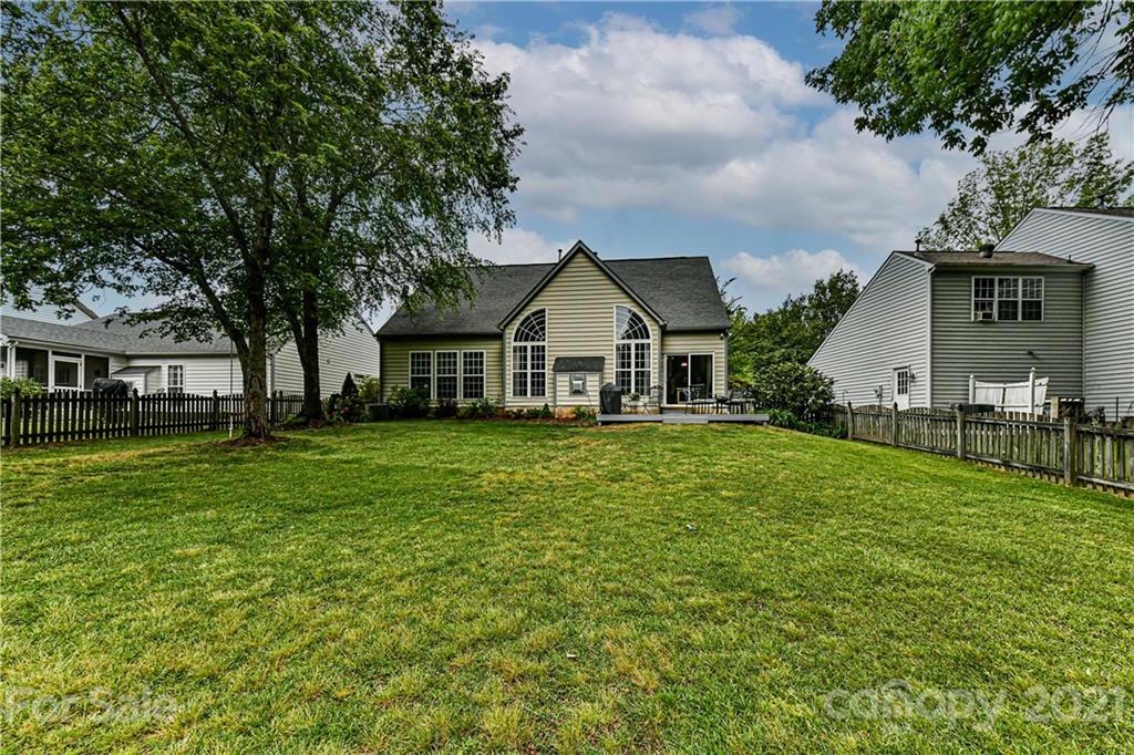 709 Clearbrook Road Matthews, NC 28105 - Photo 33 of 35 Gallery Image 33