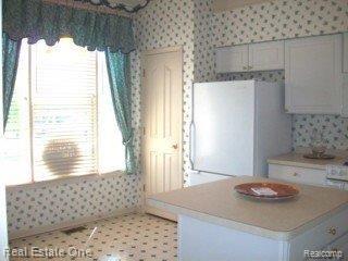 815 Garnet Court, Unit 47 Rochester, MI 48306 - Photo 4 of 17 Garnetkitch