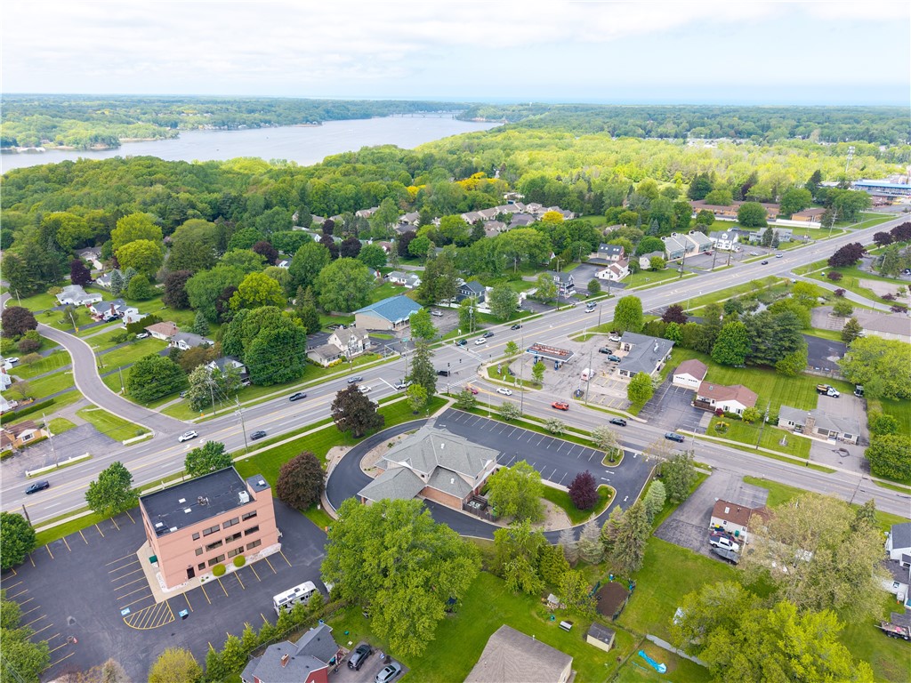 489 Plank Road Penfield, NY 14580 - Photo 8 of 47