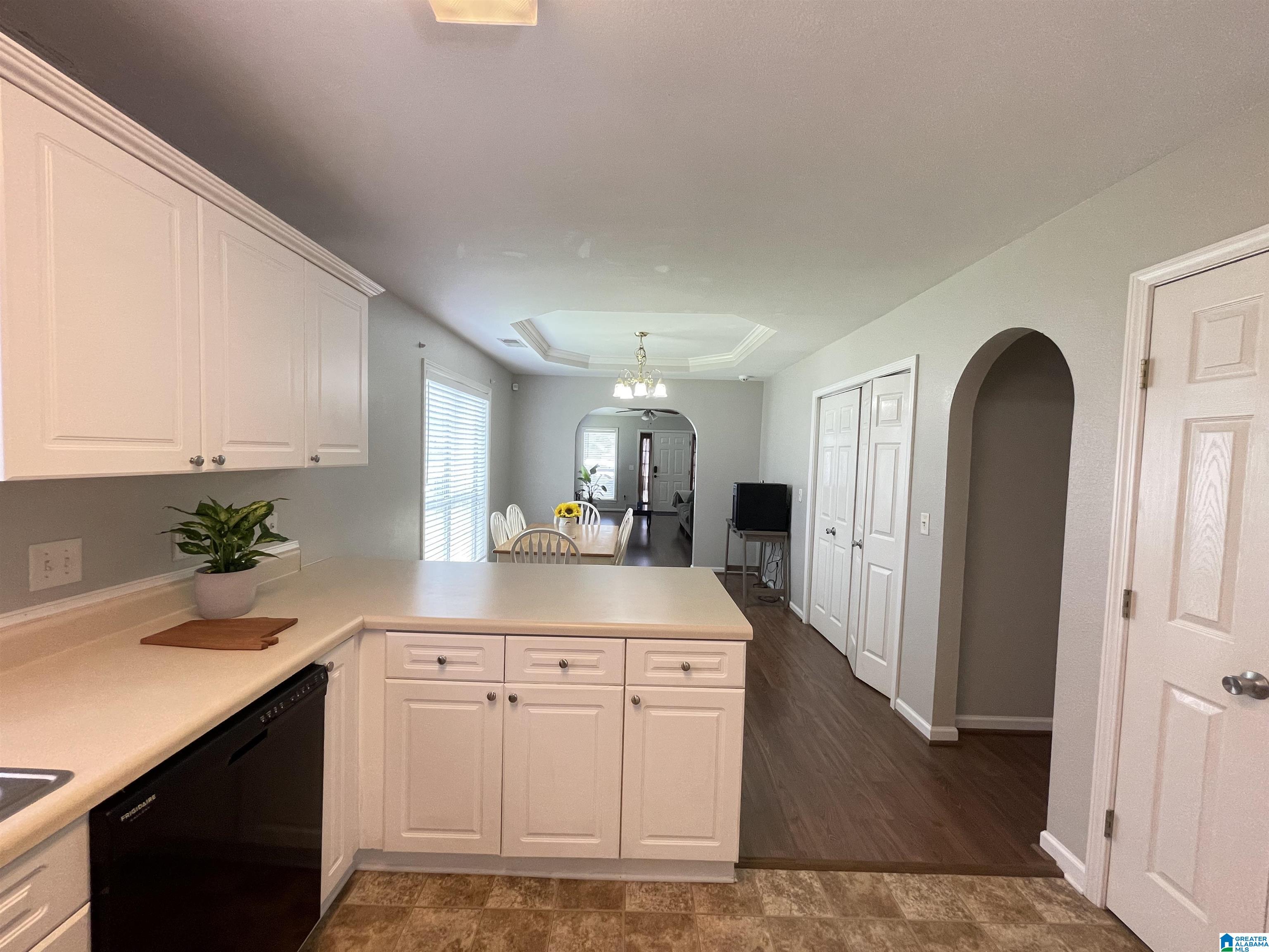 505 Walker Road Pelham, AL 35124 - Photo 6 of 44