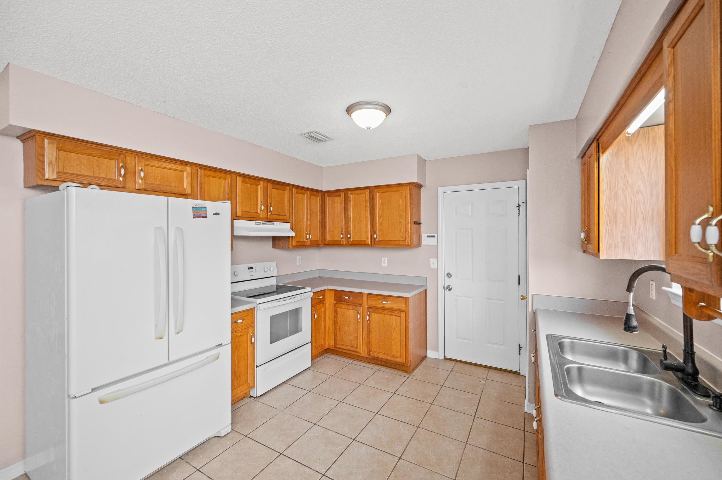8913 Caitlin Street Foley, AL 36535 - Photo 8 of 25