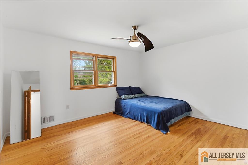 178 Jeff Street Edison, NJ 08837 - Photo 16 of 27