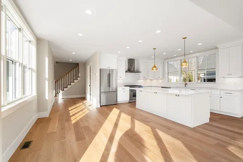 $1,550,000 | 1060 Grove Street, Unit 43, Framingham, MA 01701