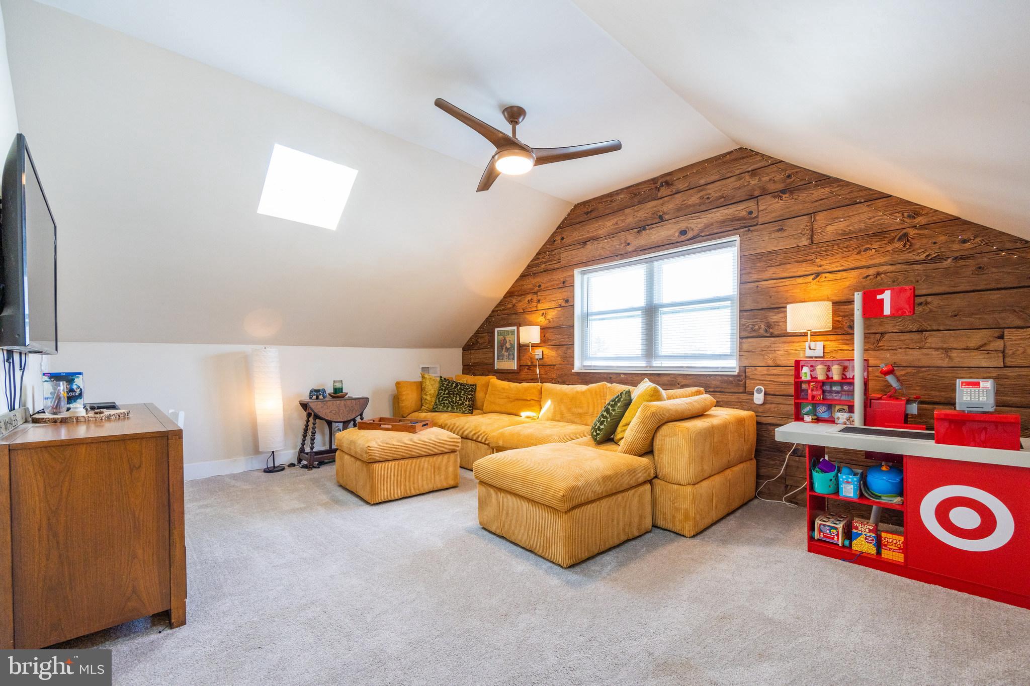 178 Devon Drive West Deptford, NJ 08096 - Photo 20 of 29 a living room with furniture and a window