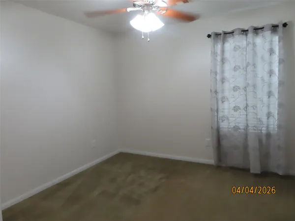 $2,500 | 15631 South Fall Fern Circle, Houston, TX 77044