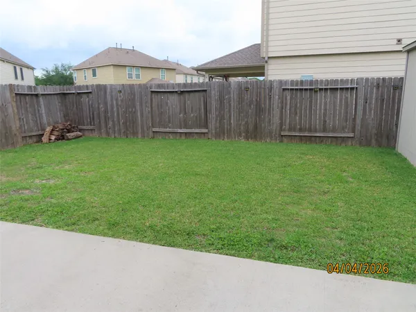 $2,500 | 15631 South Fall Fern Circle, Houston, TX 77044