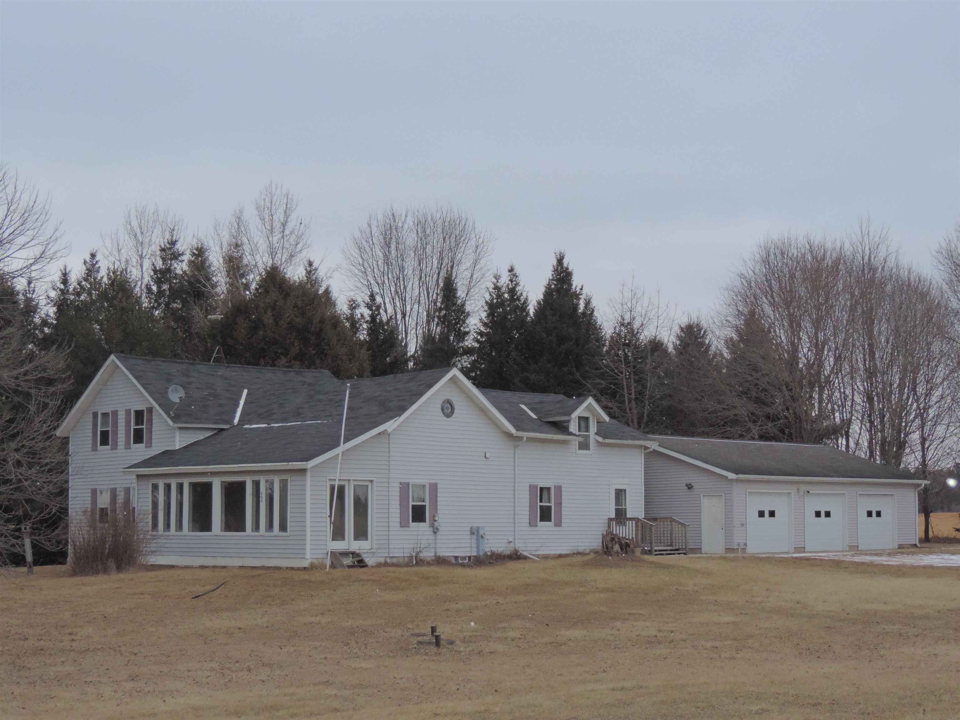 6482 Fust Road Gillett, WI 54124 - Photo 1 of 1 Gallery Image 1