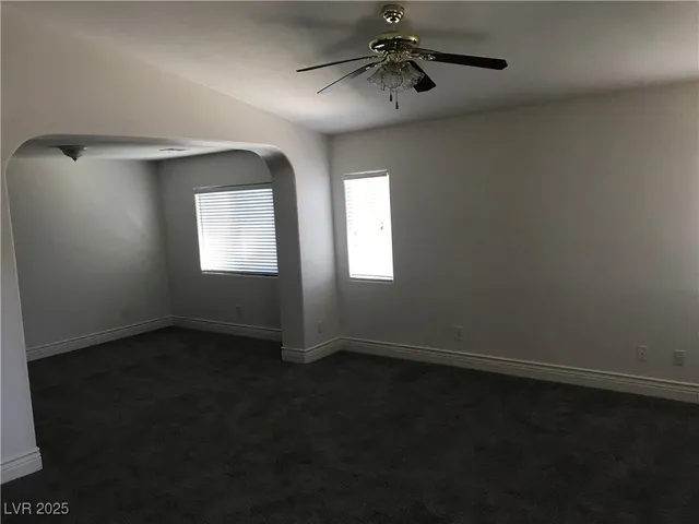 $2,350 | 447 Center Green Drive, Las Vegas, NV 89148