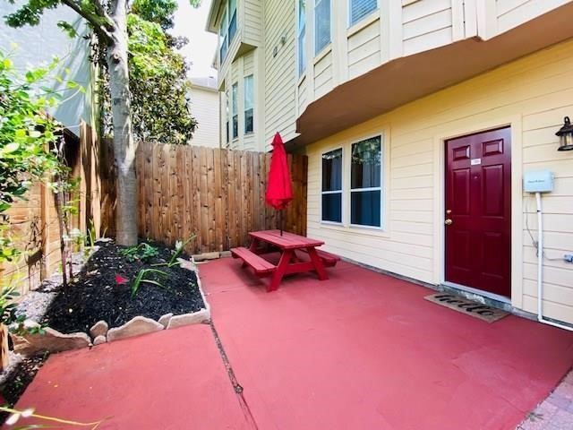 4110 Woodhead Street Houston, TX 77098 - Photo 2 of 11