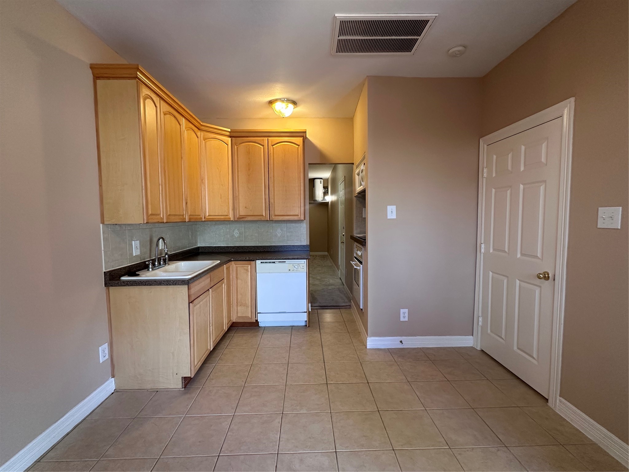4110 Woodhead Street Houston, TX 77098 - Photo 5 of 15