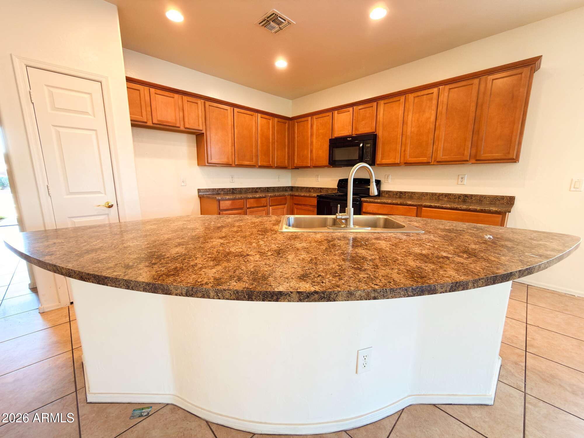 6614 West Harwell Road Laveen, AZ 85339 - Photo 5 of 24 IMG_4619