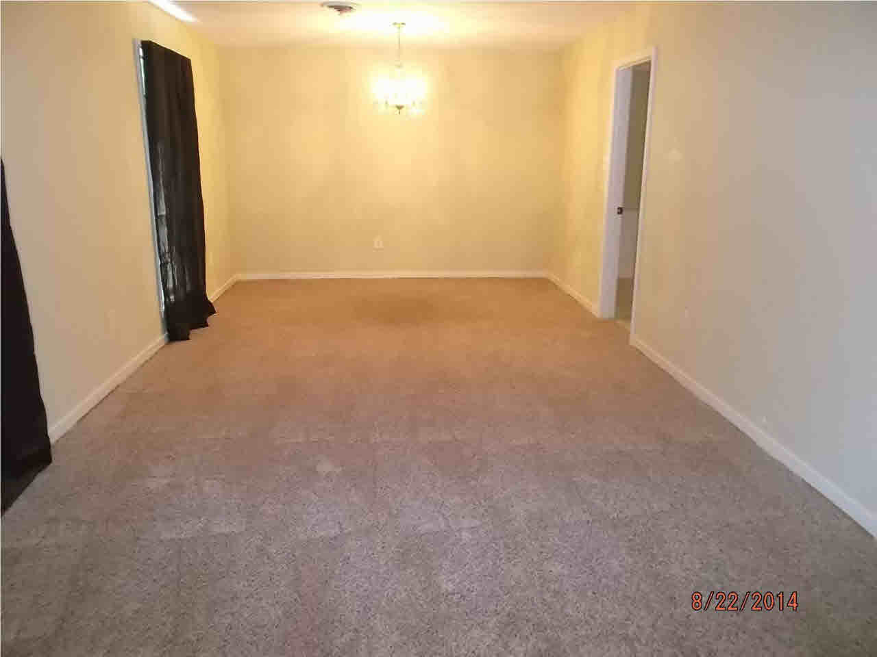 805 Timberlain Drive Jackson, MS 39211 - Photo 3 of 15 Formal Living/Dining