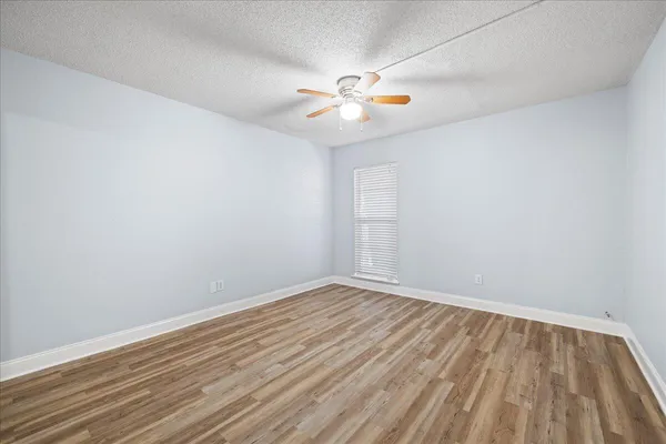 $134,900 | 210 Pelham Road, Unit 204B, Fort Walton Beach, FL 32547