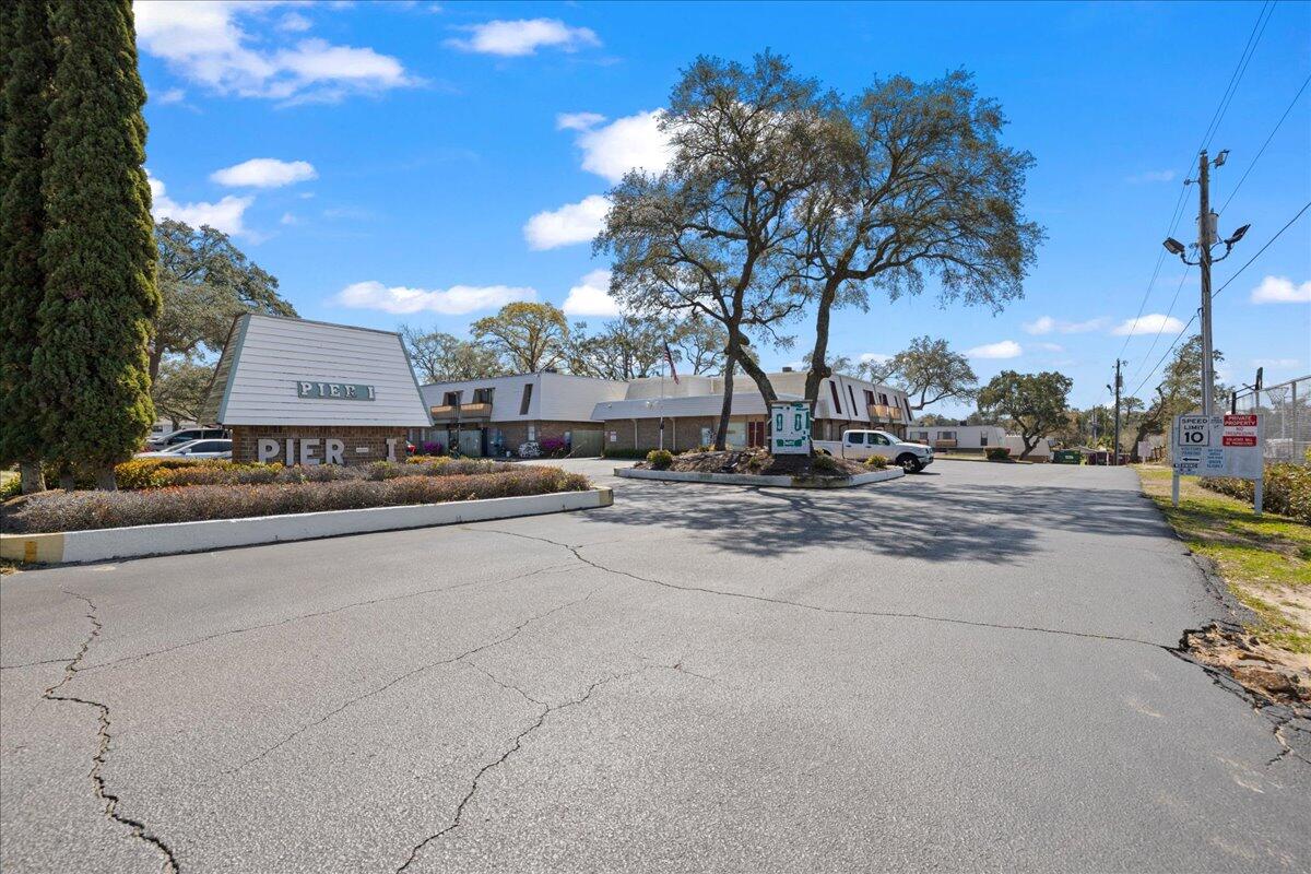 210 Pelham Road, Unit 204B Fort Walton Beach, FL 32547 - Photo 25 of 25 24-25-pierone_condominium_entrance