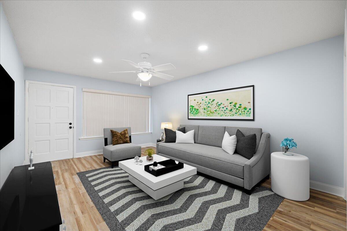 210 Pelham Road, Unit 204B Fort Walton Beach, FL 32547 - Photo 4 of 25 3-03-living_room_staged