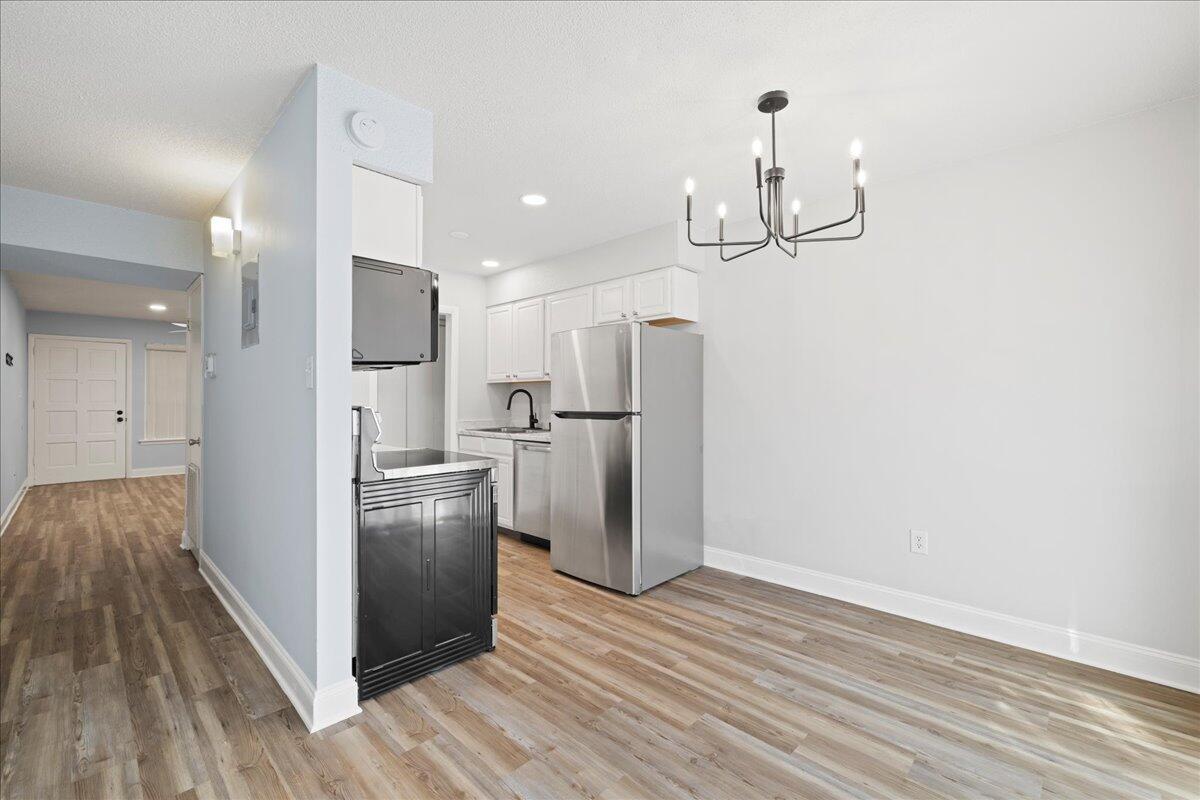 210 Pelham Road, Unit 204B Fort Walton Beach, FL 32547 - Photo 7 of 25 6-06-kitchen_from_dining
