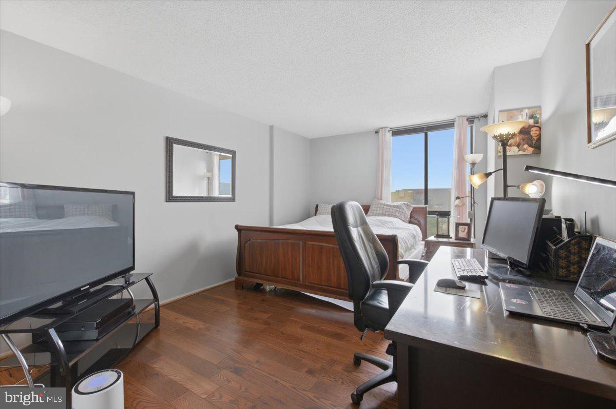 1800 Old Meadow Road, Unit 1204 McLean, VA 22102 - Photo 21 of 36