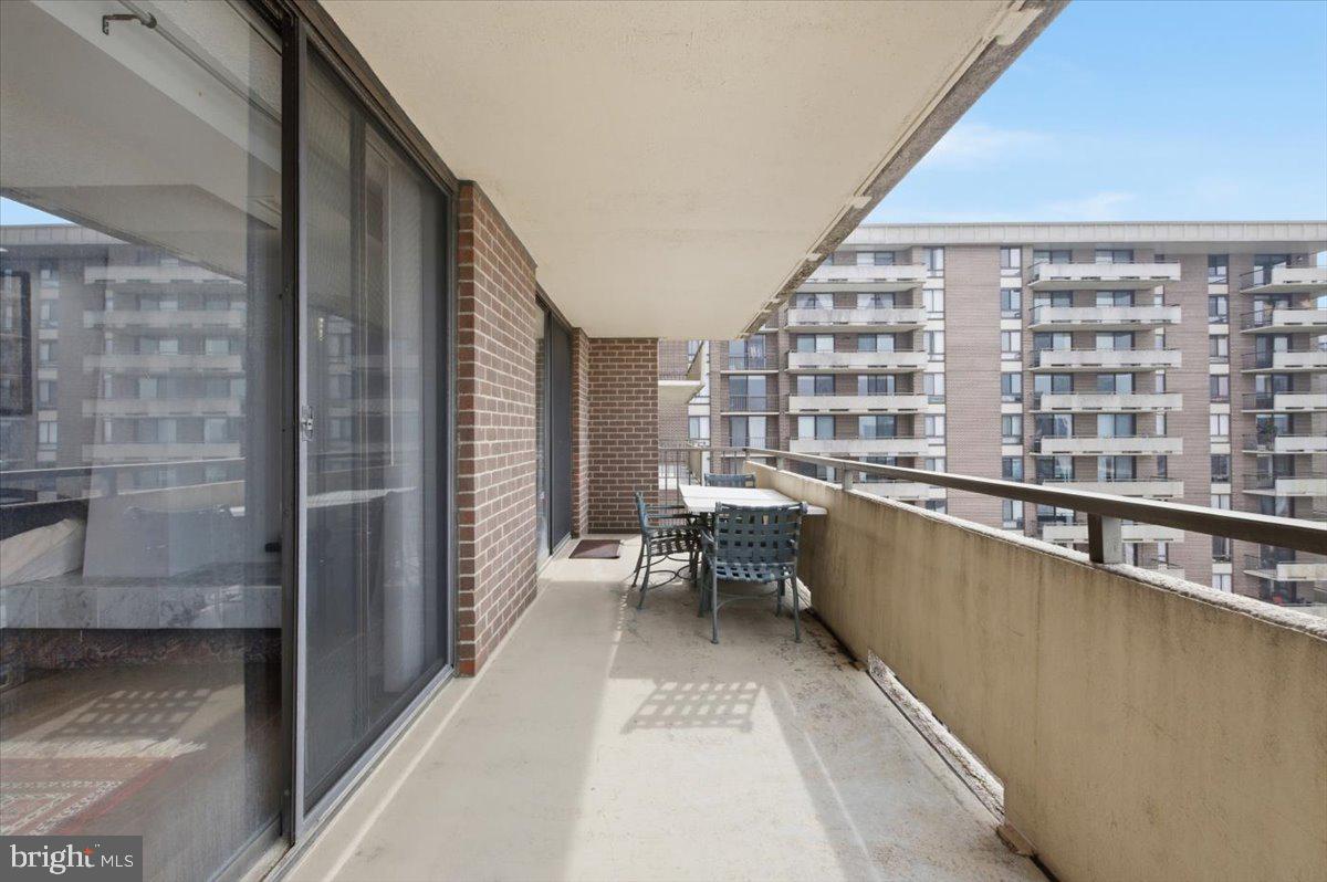 1800 Old Meadow Road, Unit 1204 McLean, VA 22102 - Photo 32 of 36