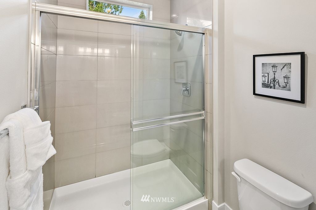928 221st Place Southeast, Unit 6N Bothell, WA 98021 - Photo 12 of 40