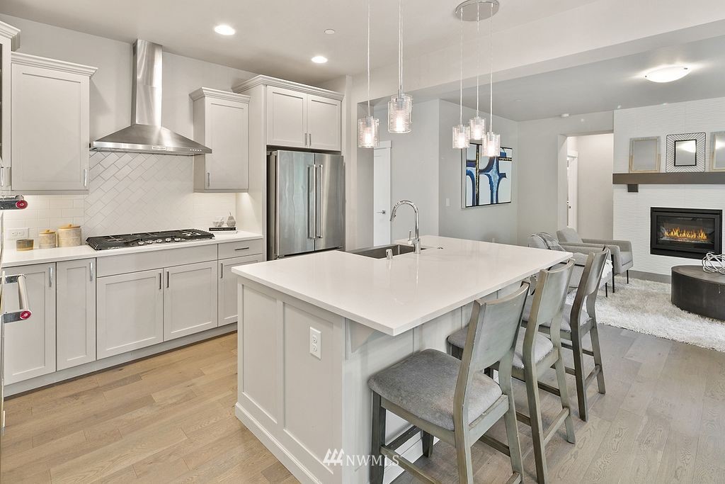 928 221st Place Southeast, Unit 6N Bothell, WA 98021 - Photo 8 of 40