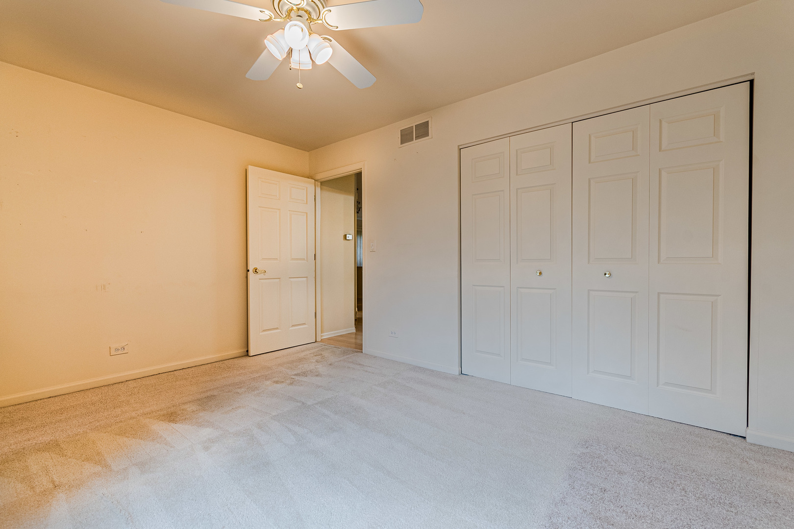 298 Haber Road Cary, IL 60013 - Photo 18 of 22 Gallery Image 18