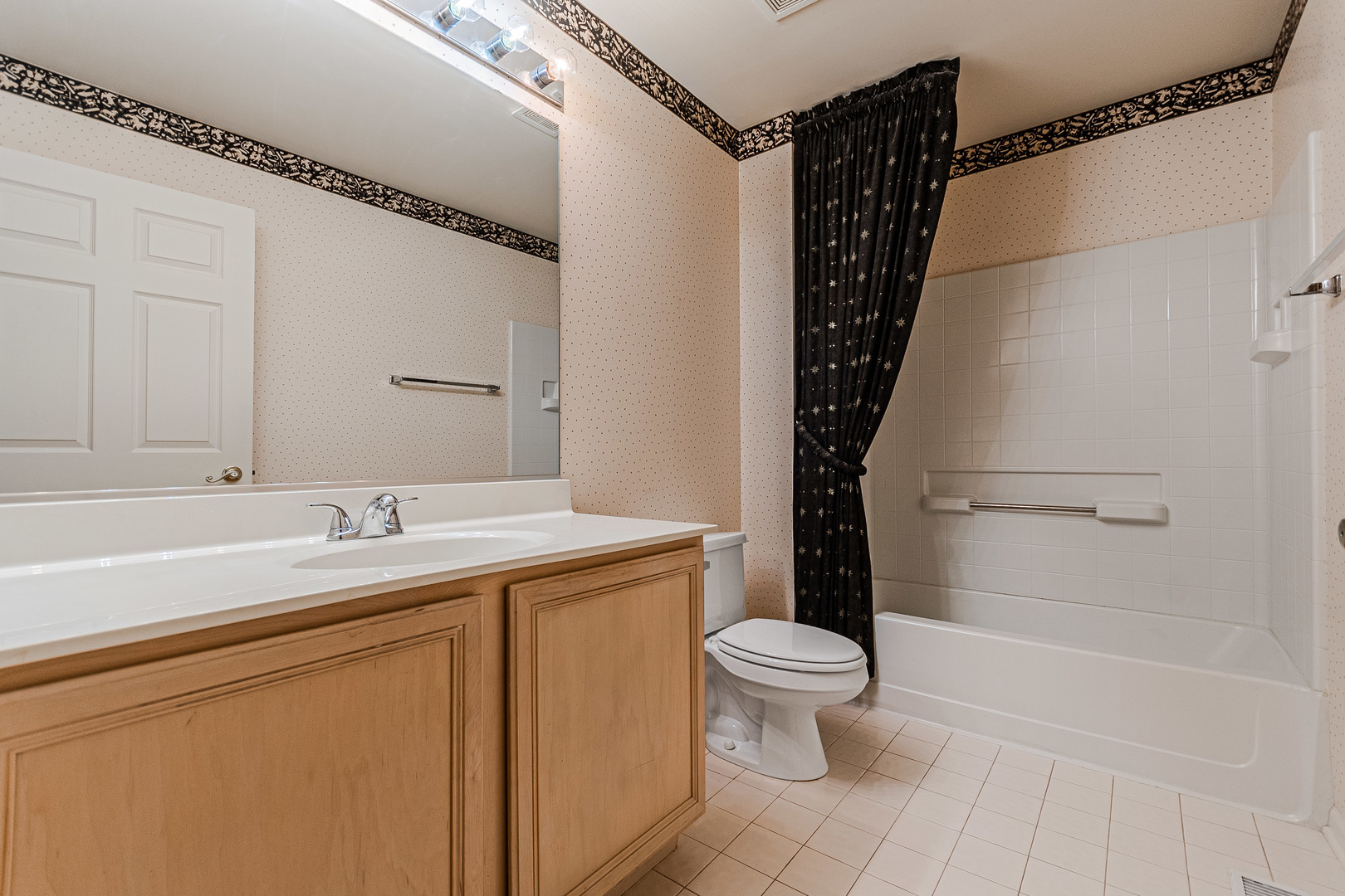 298 Haber Road Cary, IL 60013 - Photo 19 of 22 Gallery Image 19