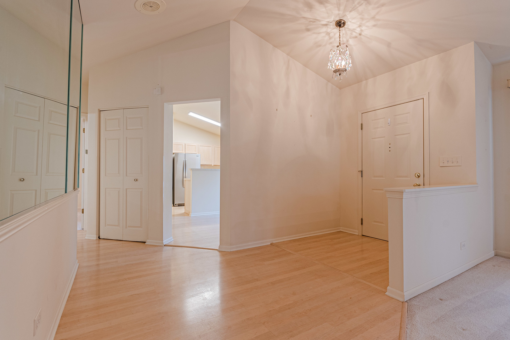 298 Haber Road Cary, IL 60013 - Photo 6 of 22 Gallery Image 6