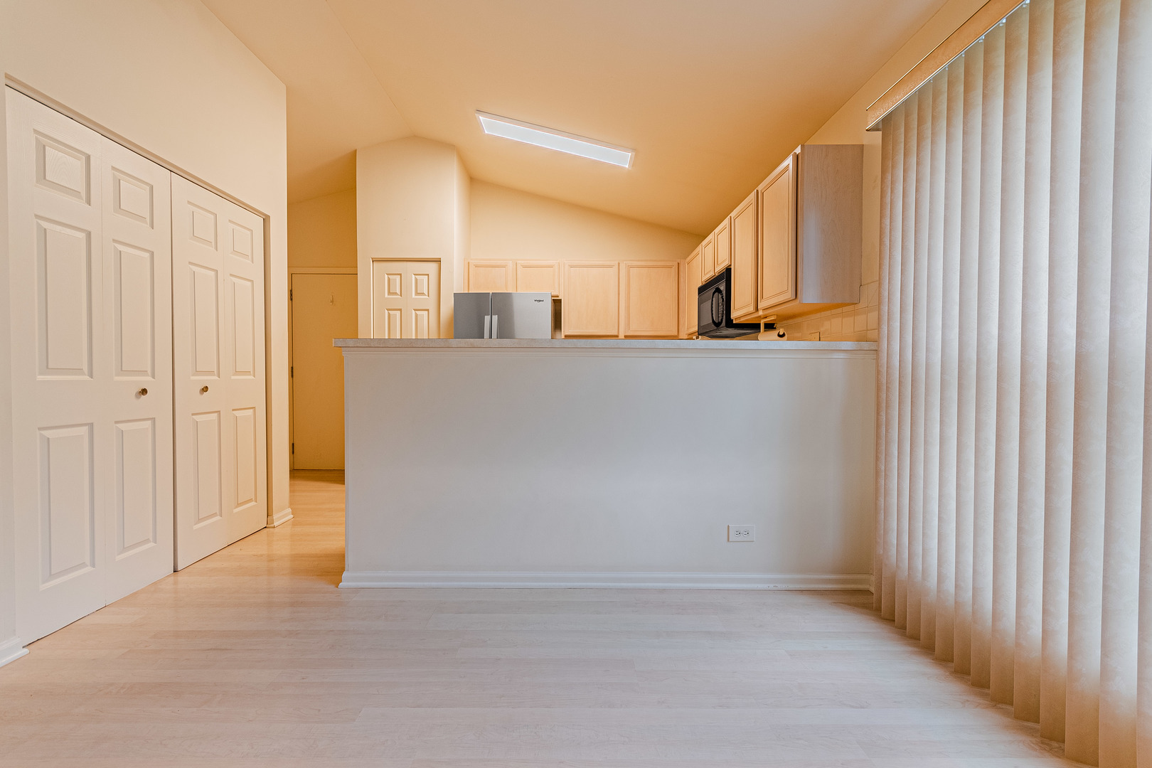 298 Haber Road Cary, IL 60013 - Photo 9 of 22 Gallery Image 9