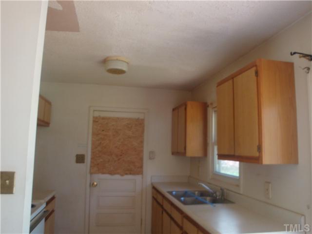 1009 Suffolk Boulevard Raleigh, NC 27603 - Photo 3 of 5 Gallery Image 3