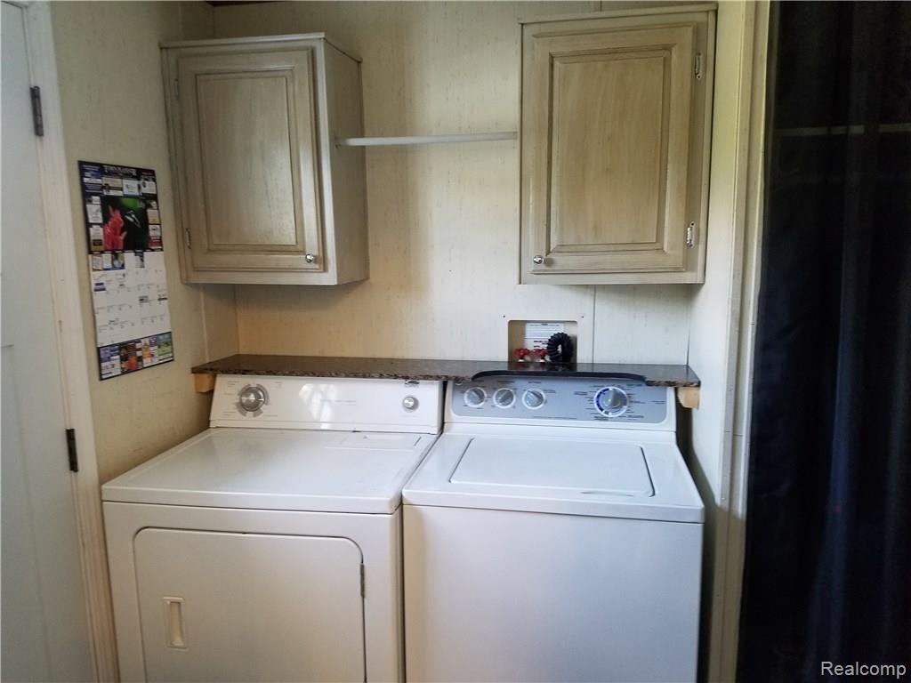 18329 Hickory Ridge Road Fenton, MI 48430 - Photo 17 of 38 First floor laundry