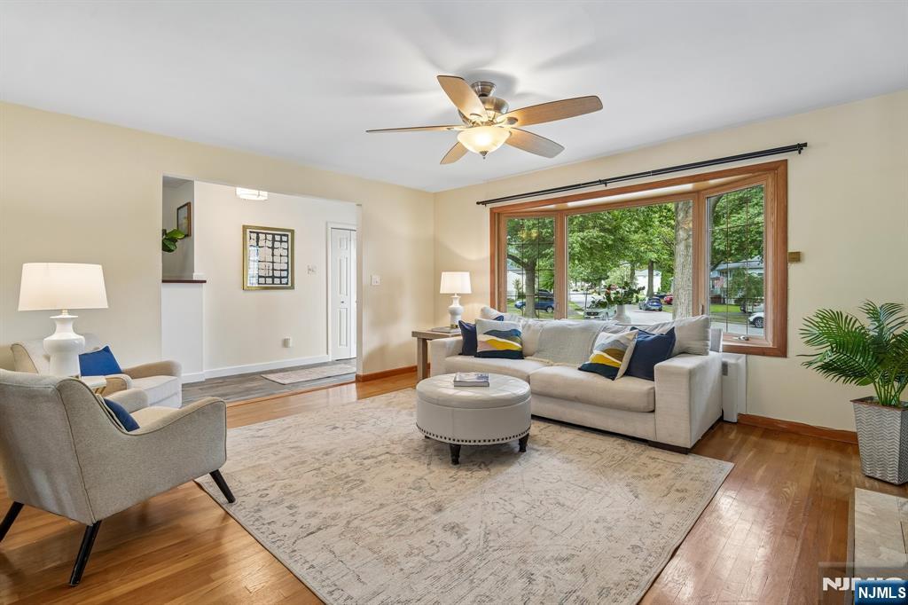 49 Skyview Road Bloomfield, NJ 07003 - Photo 4 of 45 Gallery Image 4