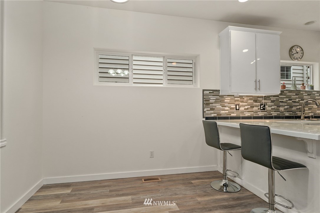 1228 186th Street Southeast Bothell, WA 98012 - Photo 12 of 40 Gallery Image 12