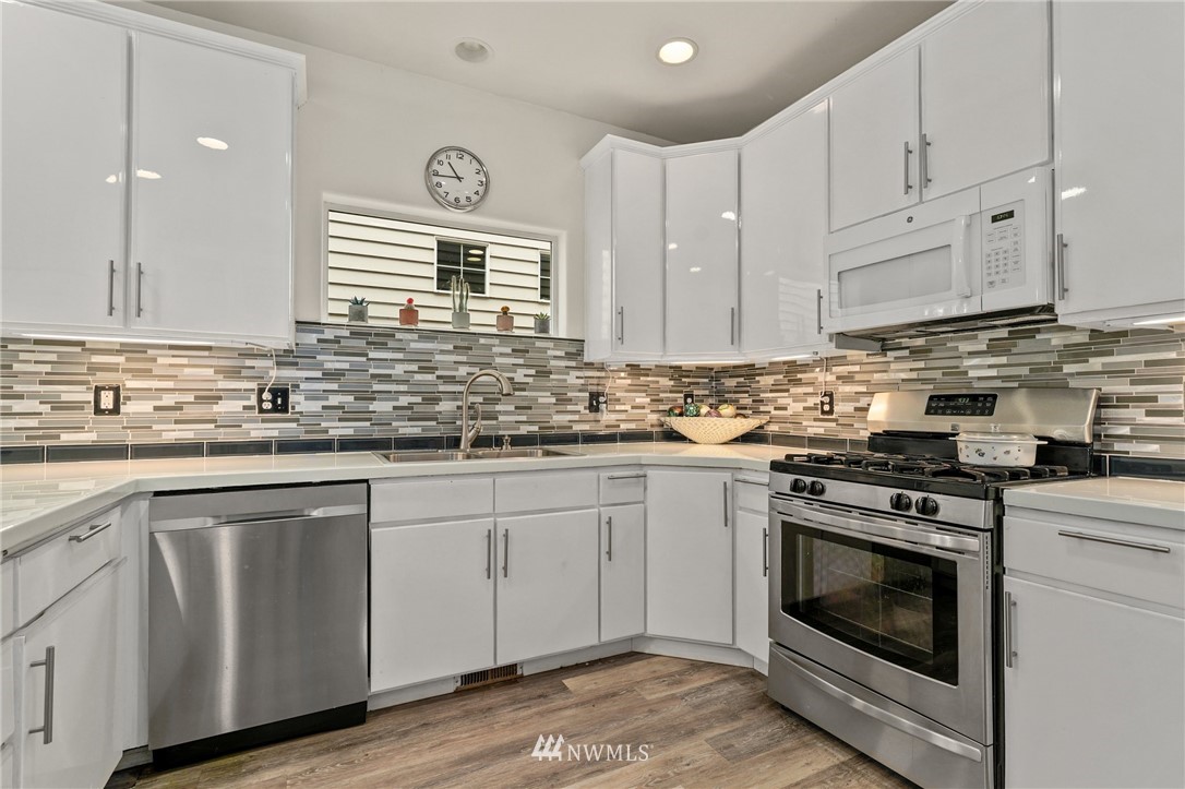 1228 186th Street Southeast Bothell, WA 98012 - Photo 14 of 40 Gallery Image 14