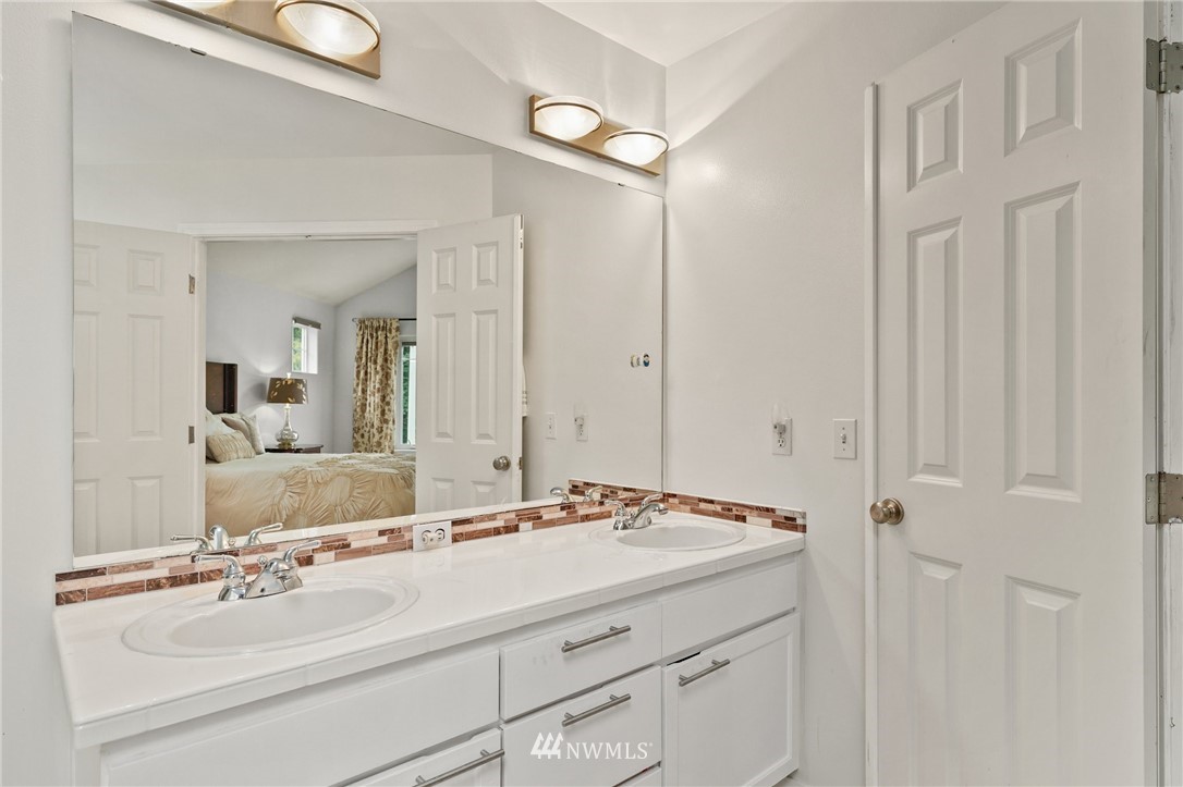 1228 186th Street Southeast Bothell, WA 98012 - Photo 30 of 40 Gallery Image 30