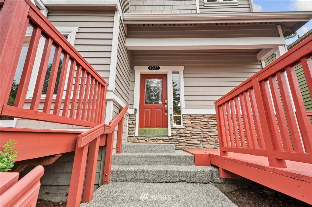 1228 186th Street Southeast Bothell, WA 98012 - Photo 4 of 40 Gallery Image 4