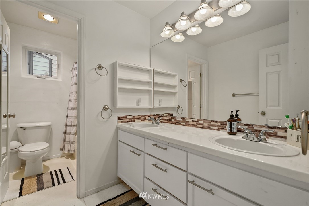 1228 186th Street Southeast Bothell, WA 98012 - Photo 35 of 40 Gallery Image 35