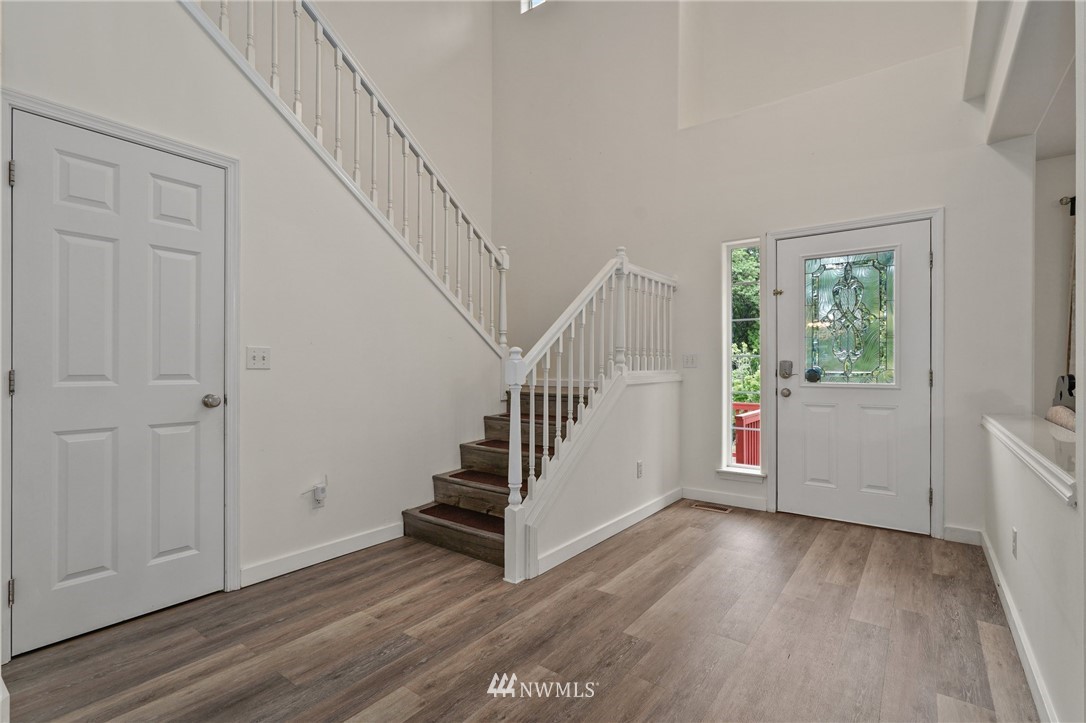 1228 186th Street Southeast Bothell, WA 98012 - Photo 8 of 40 Gallery Image 8