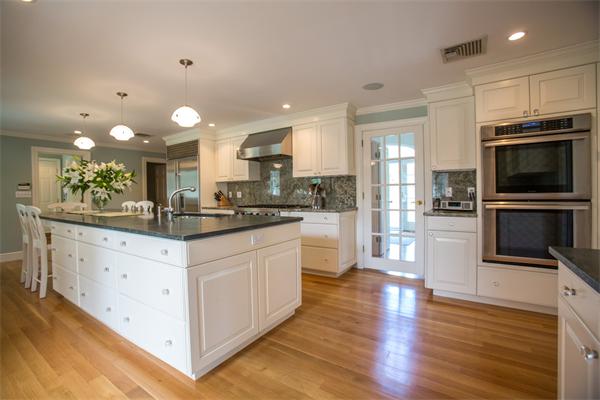 6 Justin Road Natick, MA 01760 - Photo 7 of 30 Gallery Image 7