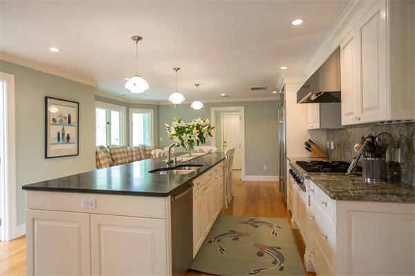 6 Justin Road Natick, MA 01760 - Photo 8 of 30 Gallery Image 8