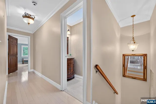 $675,000 | 30 Peach Hill Court, Ramsey, NJ 07446