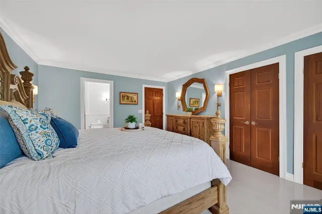 $675,000 | 30 Peach Hill Court, Ramsey, NJ 07446