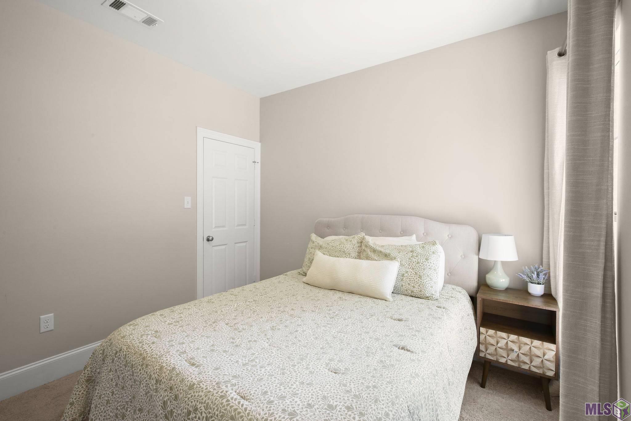 7927 Valencia Court Baton Rouge, LA 70820 - Photo 23 of 26 Gallery Image 23