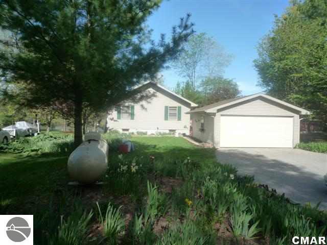 4040 North Coldwater Road Weidman, MI 48893 - Photo 19 of 24 1772262-18.JPG