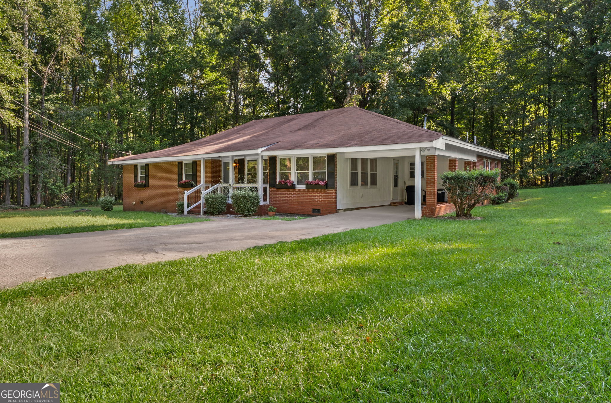 41 Melvin Phillips Road Newnan, GA 30263 - Photo 1 of 38 Gallery Image 1
