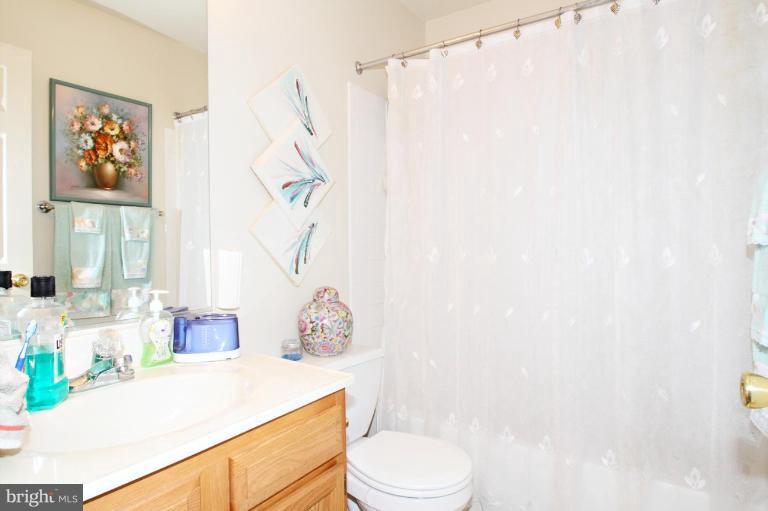 4638 Old Court Road Pikesville, MD 21208 - Photo 3 of 22 hall Bath
